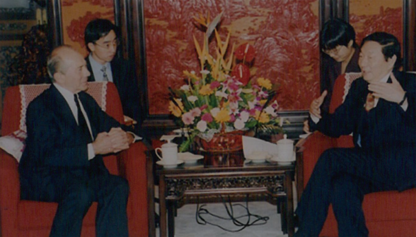 Timeline 1998
